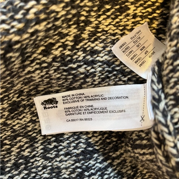 ROOTS - CARDIGAN WITH HOOD - GIRL’S SMALL - Picture 4 of 5